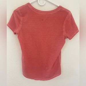 Lululemon t-shirt